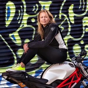 Meet the Posher, Diana